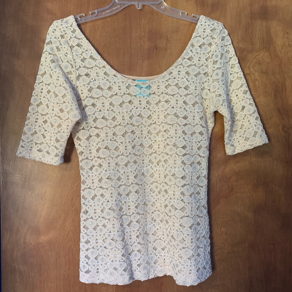 Elegant lace top